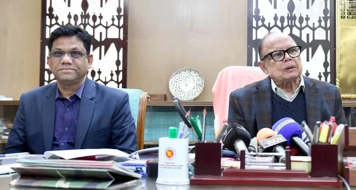 খাদ্যশস্য মজুদে রেকর্ড, দেশে ২০ লাখ টনে পৌঁছেছে: খাদ্য উপদেষ্টা